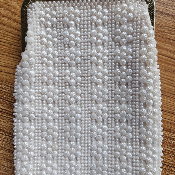 Beaded flat clutch purse with chain - Picture 6 of 8